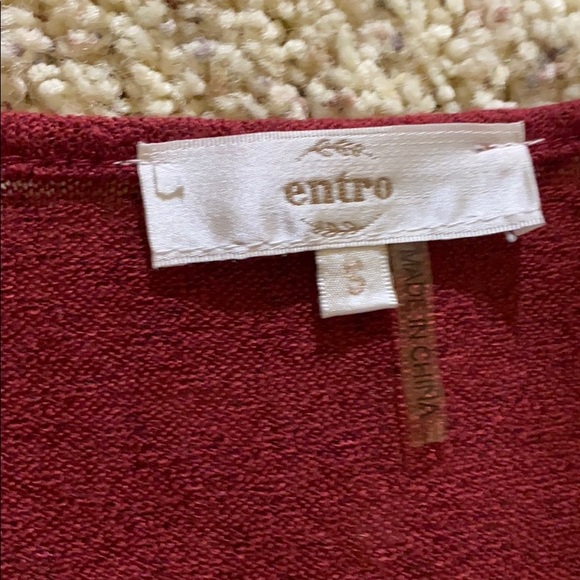 This is a long sleeve dress/shirt. - Picture 2 of 2